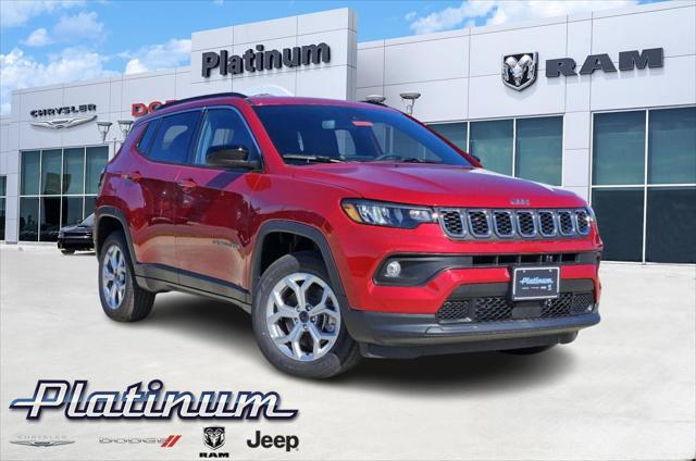 2025 Jeep Compass COMPASS LATITUDE 4X4