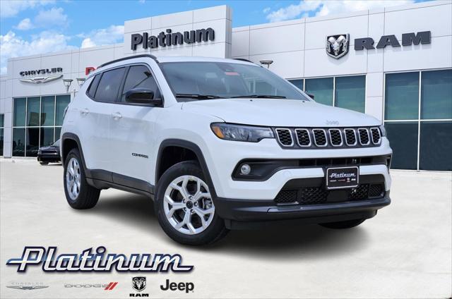 2025 Jeep Compass COMPASS LATITUDE 4X4