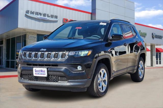 2025 Jeep Compass COMPASS LATITUDE 4X4