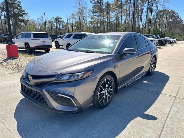 2022 Toyota Camry SE