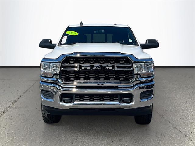 2021 RAM 3500 Tradesman Crew Cab 4x4 8 Box