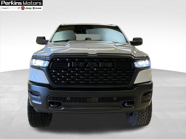 2025 RAM Ram 1500 RAM 1500 TRADESMAN CREW CAB 4X4 57 BOX