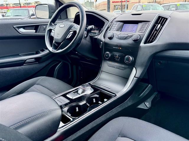 2019 Ford Edge SE