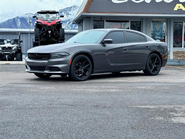 2019 Dodge Charger SXT RWD
