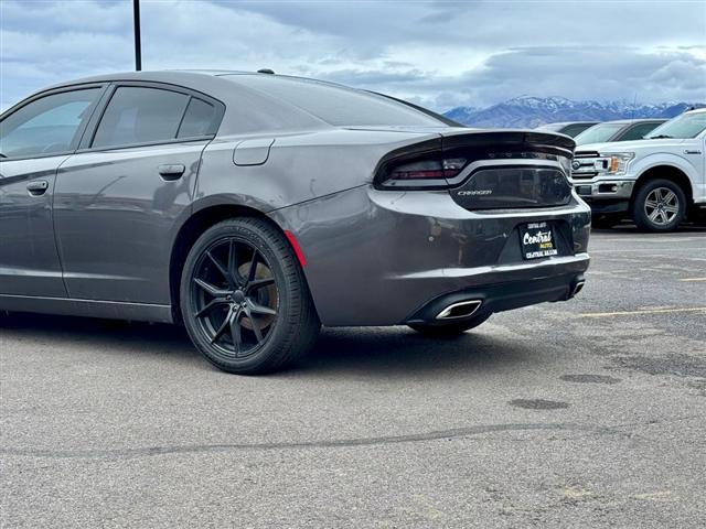 2019 Dodge Charger SXT RWD