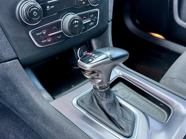 2019 Dodge Charger SXT RWD
