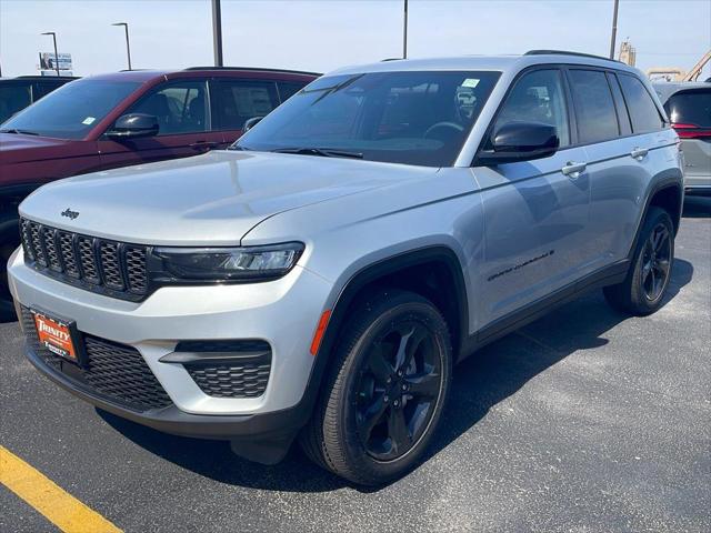 2025 Jeep Grand Cherokee GRAND CHEROKEE ALTITUDE 4X4