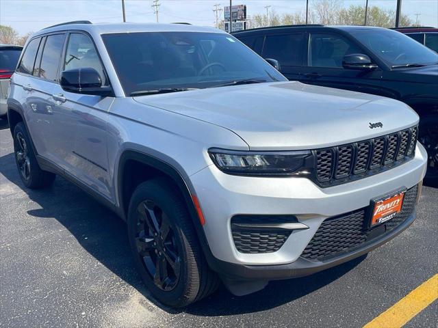 2025 Jeep Grand Cherokee GRAND CHEROKEE ALTITUDE 4X4