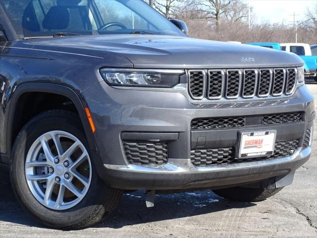 2022 Jeep Grand Cherokee L Laredo 4x4