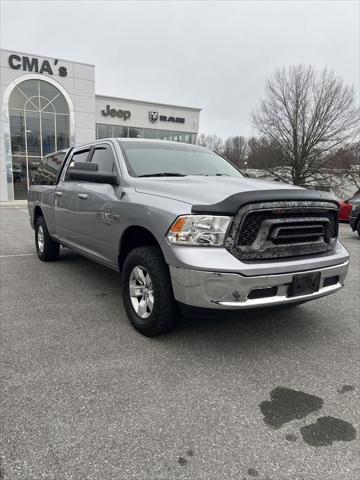 2020 RAM 1500 Classic SLT Crew Cab 4x4 64 Box