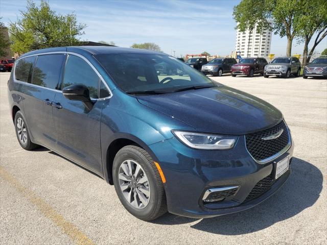 2025 Chrysler Pacifica Hybrid PACIFICA PLUG-IN HYBRID SELECT