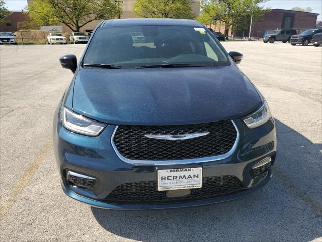 2025 Chrysler Pacifica Hybrid PACIFICA PLUG-IN HYBRID SELECT