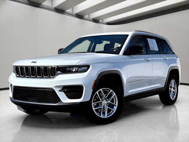2023 Jeep Grand Cherokee Laredo 4x4