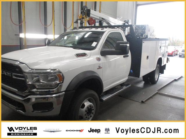 2024 RAM 5500 Chassis Tradesman/SLT