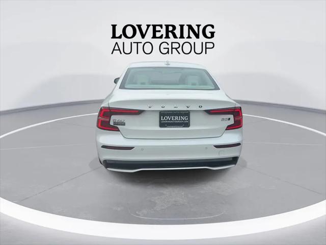 2024 Volvo S60 B5 Plus Dark Theme