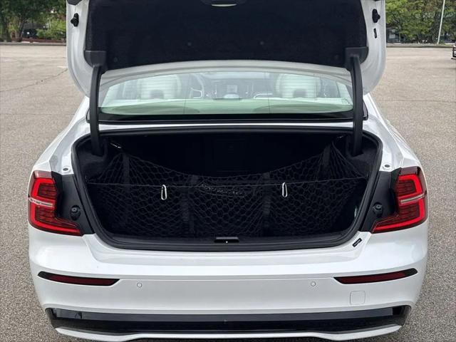 2024 Volvo S60 B5 Plus Dark Theme