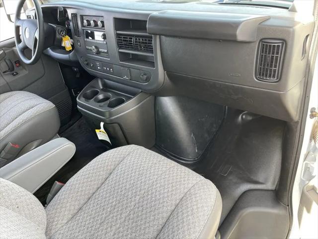 2025 GMC Savana Cargo RWD 2500 Extended Wheelbase Work Van