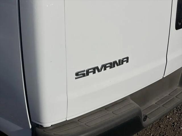 2025 GMC Savana Cargo RWD 2500 Extended Wheelbase Work Van
