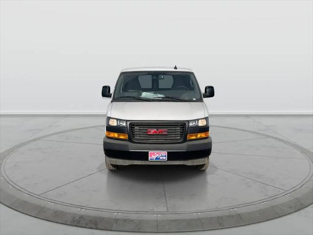 2025 GMC Savana Cargo RWD 2500 Extended Wheelbase Work Van