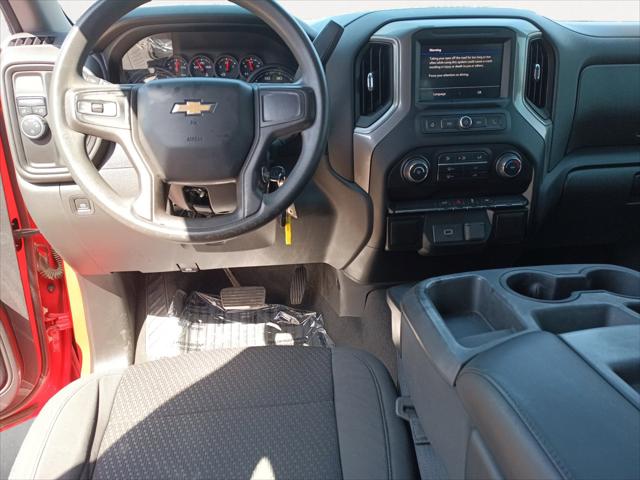 2020 Chevrolet Silverado 1500 2WD Crew Cab Short Bed Custom