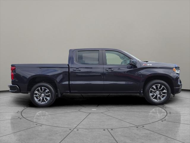 2022 Chevrolet Silverado 1500 4WD Crew Cab Short Bed RST