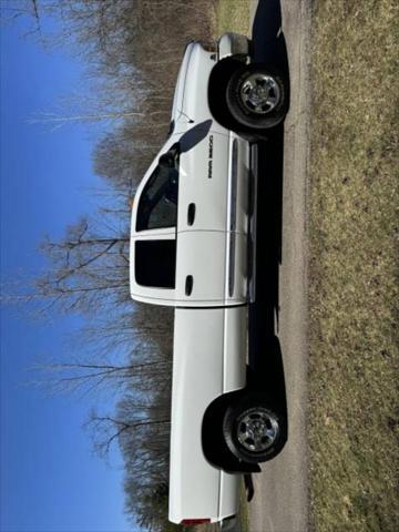 2005 Dodge Ram 3500 SLT/Laramie