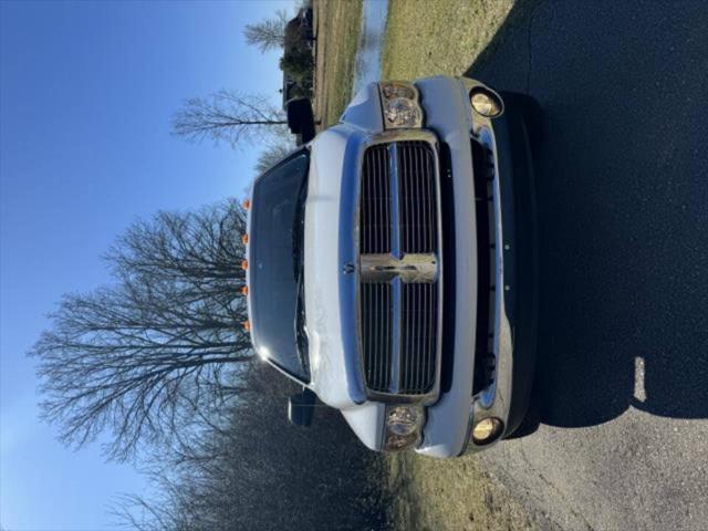 2005 Dodge Ram 3500 SLT/Laramie
