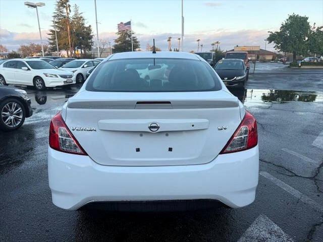 2017 Nissan Versa 1.6 SV