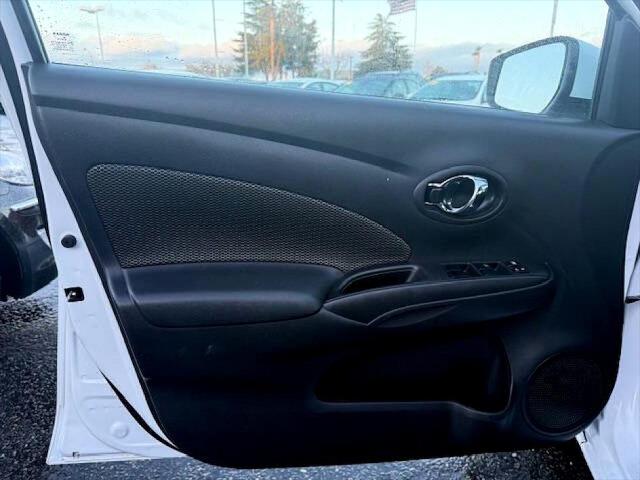 2017 Nissan Versa 1.6 SV