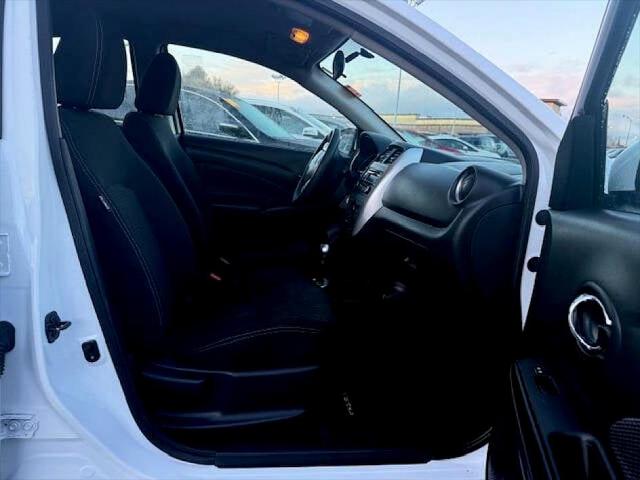 2017 Nissan Versa 1.6 SV