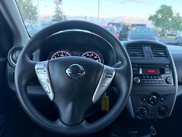 2017 Nissan Versa 1.6 SV