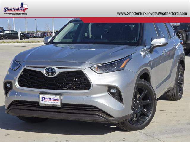 2023 Toyota Highlander LE