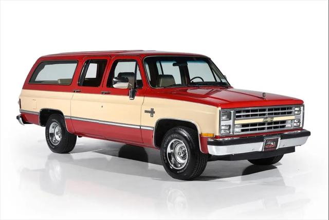 1985 Chevrolet Suburban Base for sale in Farmingdale, NY