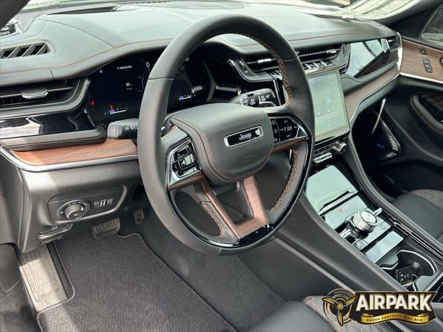 2025 Jeep Grand Cherokee Summit 4x4