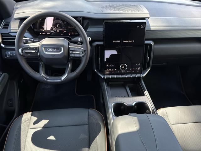 2025 GMC Acadia AWD AT4