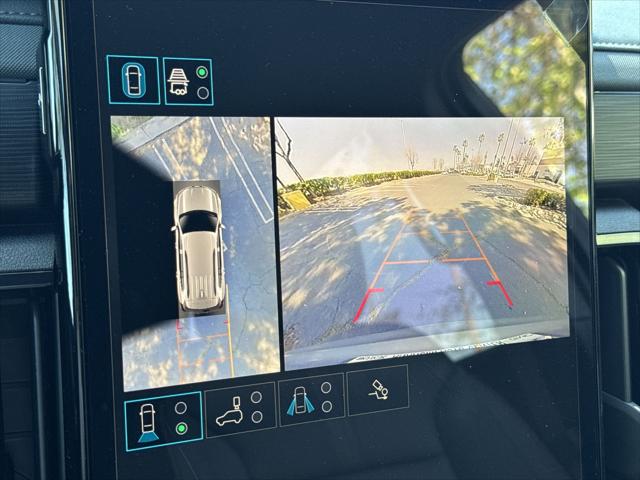 2025 GMC Acadia AWD AT4