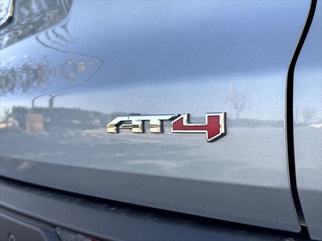 2025 GMC Acadia AWD AT4