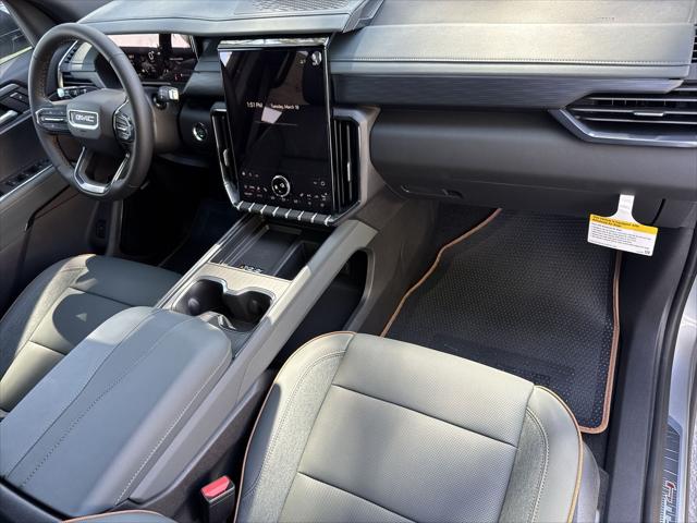 2025 GMC Acadia AWD AT4
