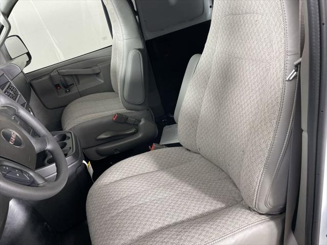 2025 GMC Savana Cargo RWD 2500 Extended Wheelbase Work Van