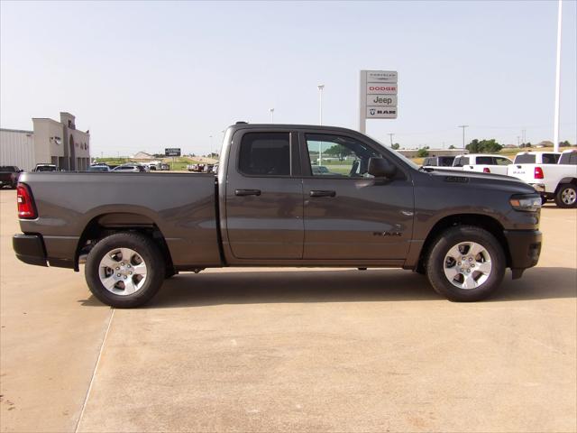 2025 RAM Ram 1500 RAM 1500 TRADESMAN QUAD CAB 4X2 64 BOX