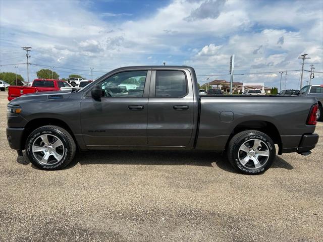 2025 RAM Ram 1500 RAM 1500 TRADESMAN QUAD CAB 4X4 64 BOX