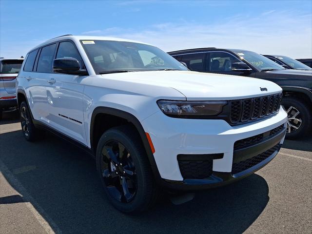 2025 Jeep Grand Cherokee GRAND CHEROKEE L ALTITUDE X 4X4