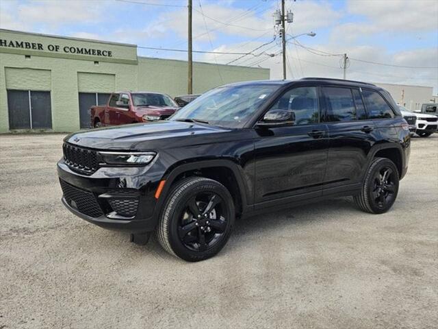 2025 Jeep Grand Cherokee GRAND CHEROKEE ALTITUDE 4X2