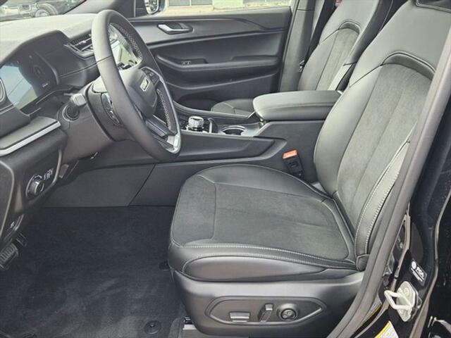 2025 Jeep Grand Cherokee GRAND CHEROKEE ALTITUDE 4X2