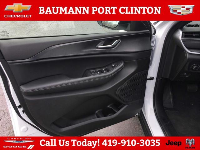 2025 Jeep Grand Cherokee GRAND CHEROKEE L LAREDO X 4X4