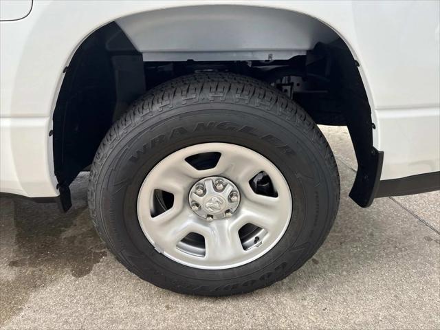 2025 RAM Ram 1500 RAM 1500 TRADESMAN CREW CAB 4X2 57 BOX