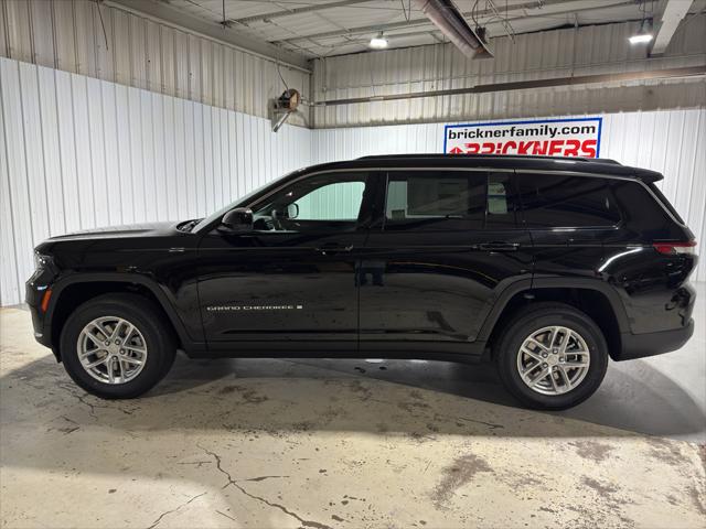 2025 Jeep Grand Cherokee GRAND CHEROKEE L LAREDO X 4X4