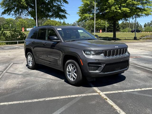 2025 Jeep Grand Cherokee GRAND CHEROKEE LAREDO X 4X2