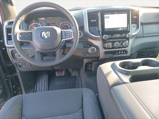 2025 RAM Ram 1500 RAM 1500 BIG HORN QUAD CAB 4X2 64 BOX