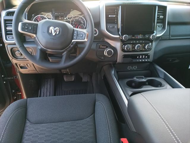 2025 RAM Ram 1500 RAM 1500 BIG HORN CREW CAB 4X2 57 BOX